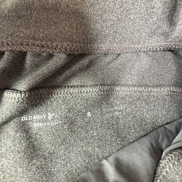 Old Navy Active Shorts Powersoft Gray. High-Rise Go-Dry.  Size women's Small - Picture 9 of 9